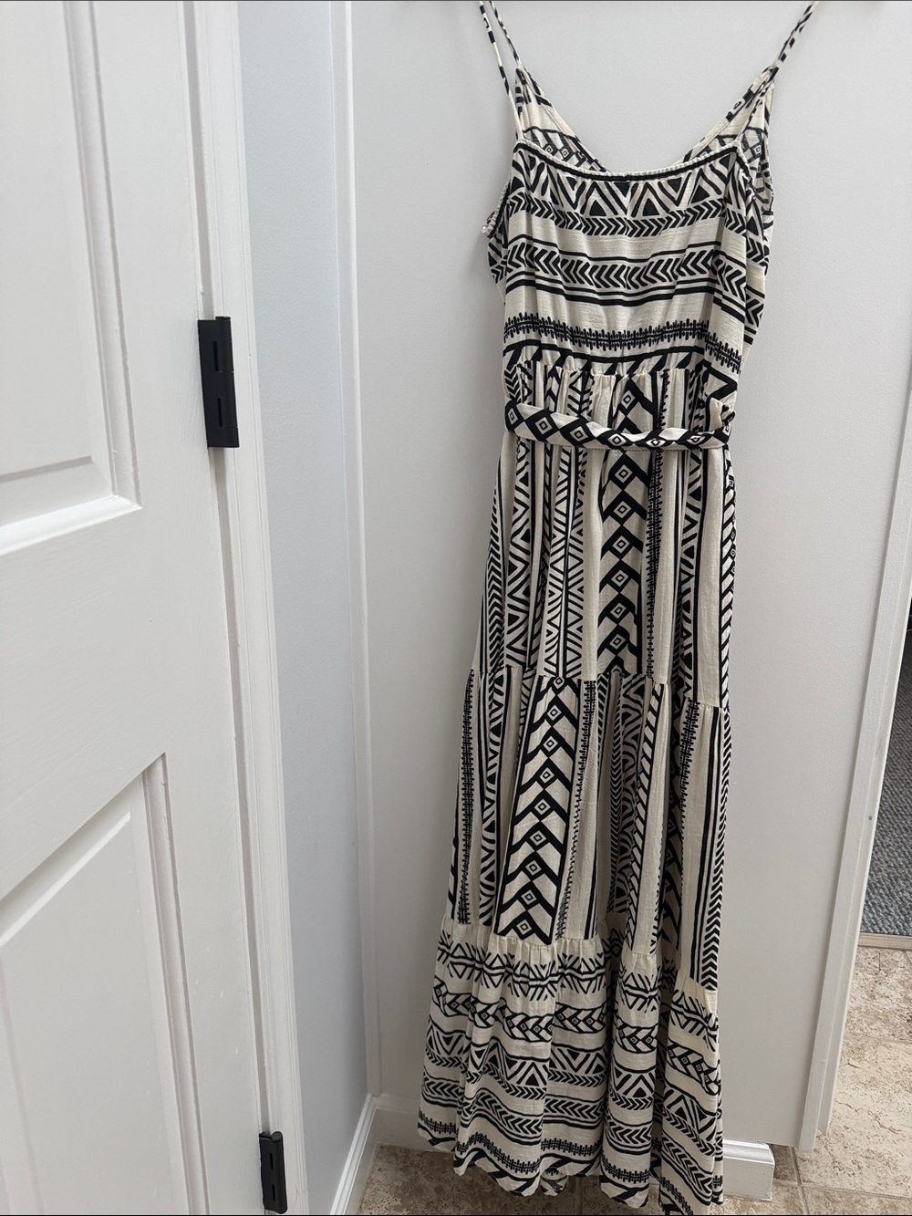 Vero Moda Black & Cream Geometric-Print Maxi Dress - Picture 5 of 5